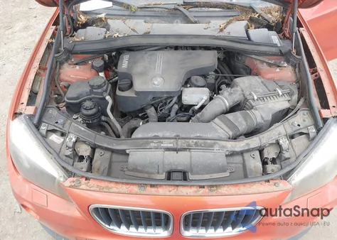 2013 BMW X1 xDrive28I из США, поврежденный, VIN WBAVL1C58DVR82781